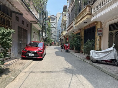 HIẾM CÓ KHÓ TÌM: Nhà 3 Tầng, 75m2 Mặt Ngõ Rộng Sài Đồng   Pháp Lý Chuẩn, Giá Tốt, Giao Dịch Ngay 0