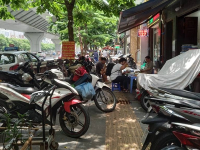 Bán 42M mặt phố đại la tặng nhà hai bà trưng 0