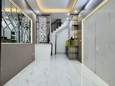 Nhà ĐỘI CẤN   FULL nội thất   ở ngay   Có sân để xe 0