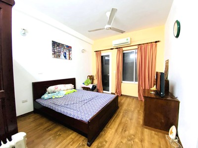 Xã đàn, đống đa, 6 tầng thang máy, gara oto, 2 thoáng, 72m2, mt, 5.6m, 17 tỷ 1