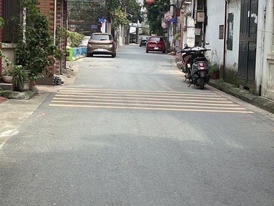 Bán nhà 30m x 5t ngõ 44 đức giang, mới tinh ở luôn, 10m ra oto tránh chỉ 5 tỷ 4 còn tl. lh 0