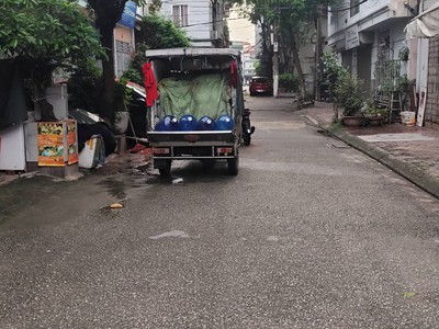 Ngô gia tự,long biên 14tỷ 70m,vỉa hè kinh doanh cho thuê,văn phòng,offcie 2