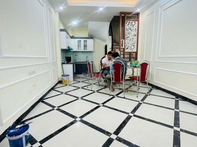 Bán nhà 5 tầng lô góc sẵn sổ duy nhất khu vực ba đình 1