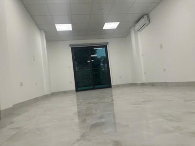 Cho thuê nhà nguyên căn   phù hợp làm văn phòng, trung tâm đào tạo, kinh doanh online 3