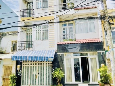 Tân quý - đường xe hơi tránh - 4 tầng - 7pn - doanh thu 200tr  chỉ 7.x tỷ 2
