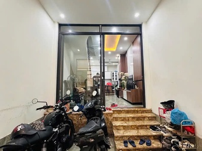 Bán nhà  đại la 41/45m2. 6 tầng. mặt tiền 3.5m. giá 8.3 tỷ hai bà trưng hà nội 1