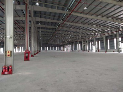 Cho thuê nhà kho 2000M2 gần QL 1A, SẴN PCCC, giá chỉ 50K 0