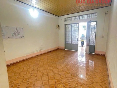 Bán nhà 120m2, gần chợ tân tiến, đường nhựa 6m thông chỉ 4,3 tỷ 1