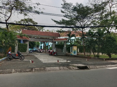 Hẻm xe hơi thông ttn 13, ngay chợ lạc quan - 50m2 sổ a4 nhà còn mới ở ngay - nhỉnh 3 tỷ 2