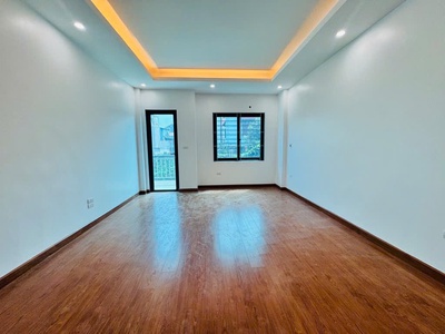 Lê văn hiến   nhà mới   30m    5 tầng   gần trường đoàn thị điểm - cho thuê giữ tiền thoải mái 0