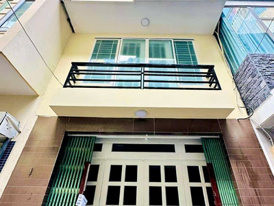 6 tỷ nhỉnh: nhà quận 10 - ngay bệnh viện 115 - xe hơi trong nhà 4 tầng ngang hơn 4m. vũ 0933910039 1