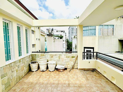 6 tỷ nhỉnh: nhà quận 10 - ngay bệnh viện 115 - xe hơi trong nhà 4 tầng ngang hơn 4m. vũ 0933910039 2