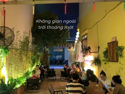 Hóc môn  ,hot hot   quán đẹp   sang quán cafe s/vườn mặt tiền khu dân cư gần sát đường tô ký, tel 1