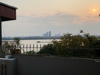 bán nhà ngọc thụy-long biên-biệt thự nhà vườn ngọc thụy   view sông   ô tô đỗ cửa   đang cho 1