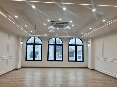  bán nhà ngọc thụy-long biên-phân lô bộ công an   mặt phố 25m   7 tầng thang máy   kinh doanh 1
