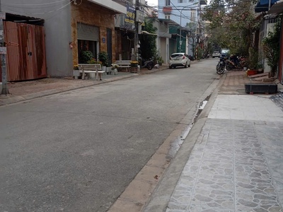  bán đất ngọc thụy-long biên mặt đường ô tô tránh   view công viên   gần chợ   giá tốt  ngọc 0