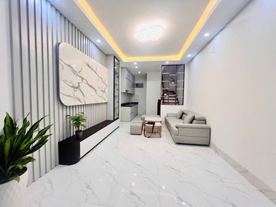 Trần quốc vượng 30m 5 tầng giá 7 tỷ 400 ngõ nông rộng thoáng 0