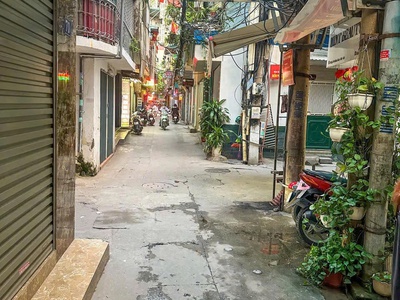 Chính chủ cho thuê nhà 3 tầng,2 ngủ,2wc ngõ 339 phố minh khai mới đối diện timecity 2