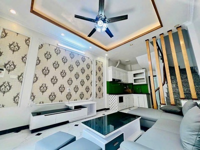 Tây sơn - gần 8 tỷ- 6 tầng- cực đẹp- 10m ra phố. 2