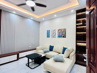 Bán nhà phạm văn đồng cầu giấy 60m  x 5 tầng x mt 4.5m   11 tỷ   gần ô tô   ngõ thông   nhà lô góc 1