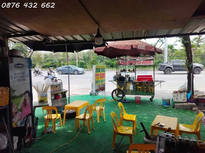 Chính chủ cần sang nhượng mặt bằng kinh doanh giải khát   mặt đường số 2a đại lộ thăng long 0