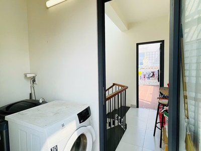 Chdv 6 tầng - hoàn công đủ - 9pn lớn - doanh thu 50tr/th - bùi hữu nghía - bình thạnh - định cư - 2