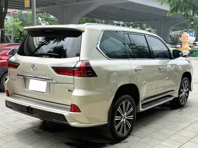 Bán Lexus LX570 Super Sport sản xuất 2018, màu vàng cát sa mạc. 3