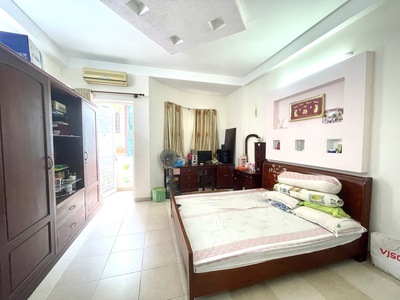 CE Thúy Kiều chắc còn thua xa nha QUÂN 3   LÊ VĂN SỸ,  4.5x16 m, 4 tấm, 4 phòng ngủ - ĐẸP 2