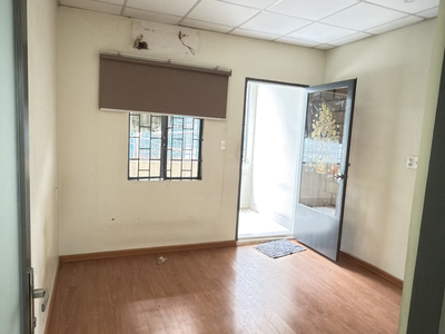 Bán nhà 2 mặt hẻm khu dân cư trung tâm   yên tĩnh. 17
