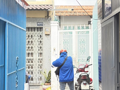 Bán nhà 2 mặt hẻm khu dân cư trung tâm   yên tĩnh. 3