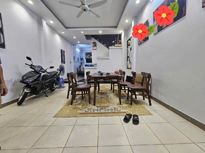 Sở hữu nhà đẹp 3 tầng- mặt tiền rộng - dân xây tâm huyết, chắc chắn 0