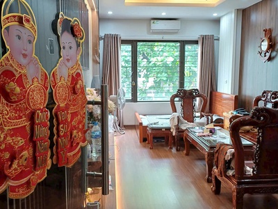 Bán nhà mặt tiền thuỵ khuê 45m 15 tỷ, dòng tiền 10-15 triệu 1 tháng 0