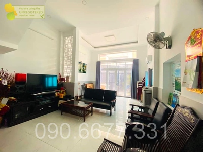 Nguyễn văn thương  d1  - hẻm 6m thẳng 1 trục - ngang hơn 9m xe hơi vào nhà - 125m2 bề thế 2