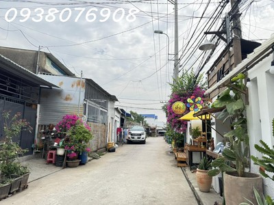 Bán nhà c4 95m2 mặt tiền nhánh nguyễn văn tăng, ô tô vào nhà, 4.999 tỷ 0