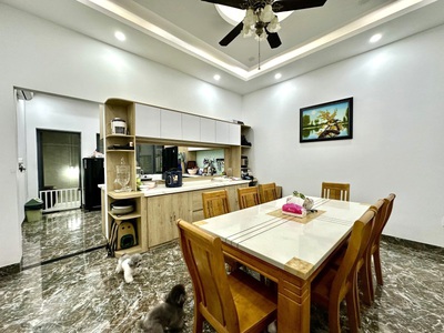 Siêu phẩm nhà mặt tiền kdc vip tam bình  5 tầng thang máy -112m2  đường 10m  chỉ 12.5 tỷ 2