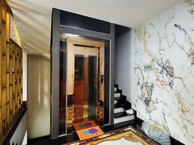 Bán nhà mặt tiền kênh nước đen - gần lê thúc hoạch, 10x8m, 4 tầng - thang máy, 13,5 tỷ. 2