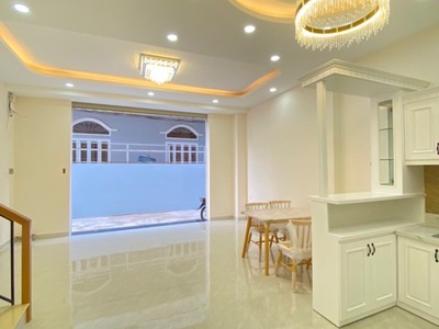 Bán nhà phan văn trị hxh dt 40m2 giá 7 tỷ 3