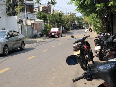 Bán nhà 2 tầng dt lớn phù hợp xây căn hộ 0
