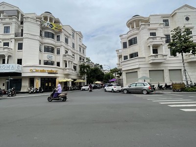 Bán toà nhà xây dựng khai thác hết công năng 2