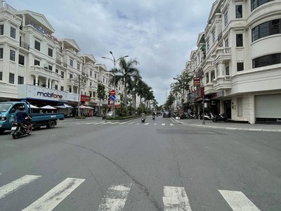 Bán toà nhà xây dựng khai thác hết công năng 0