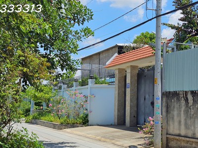 Bán biệt thự 2 mặt tiền lã xuân oai - võ văn hát trung tâm quận 9, dt 1.200m , giá chỉ 17 tỷ 0