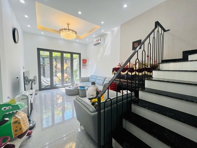 Nhà tây hồ oto 7 chỗ qua nhà  58m, mặt tiền 4m, đường vào nhà 3.5m 2