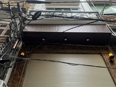 Cho thuê nhà 6 tầng thang máy nội thất nhập khẩu mới xây xong 0