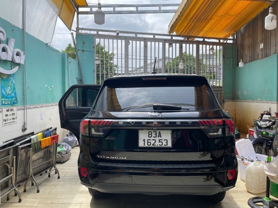 Ford Everest 2024 Titanium 2.0 AT 4x2 - 8267 km- 1 tỷ 220 triệu 4