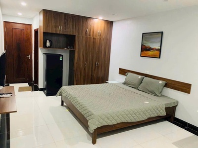 Tòa chdv trung tây hồ 60m  x 7 tầng, thang máy, 17 phòng, doanh thu 90tr/tháng, 2 mặt thoáng 2