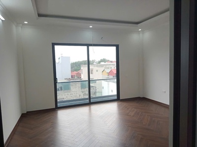 Bán nhà mới kính koong  hoa lâm -thang máy   thông sàn   full nội thất  hoa lâm   long 2