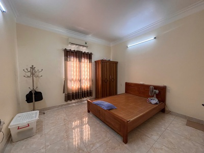BÁN NHÀ 4 TẦNG ĐỘC LẬP   Ô TÔ Đỗ cửa đương Tiền Phong 13