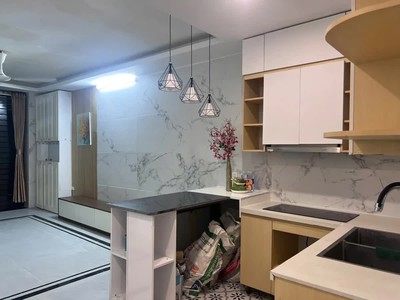 Bán gấp-nhà đẹp ở luôn-tặng nội thất-55M 4xTỶ-2 thoáng-60M ra mặt phố Lạc Trung 0
