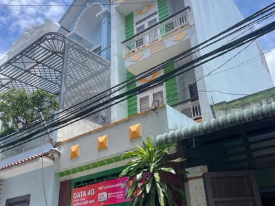 Chỉ 4 tỷ 550 tr có nhà 1 trệt 3 lầu đường 6m huỳnh thị hai tân chánh hiệp q12 2