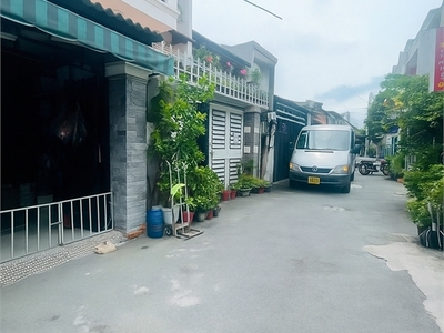 Bán nhà 4x16m, 3 tầng   hẻm 6m phan huy ích, kế bên emart, gò vấp -- chỉ 5.9 tỷ 0